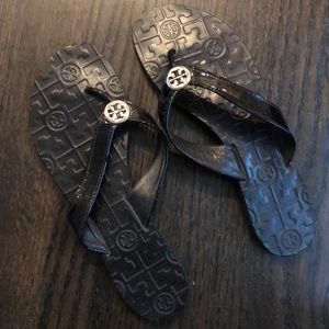 Tory Burch Patent Leather flip flops